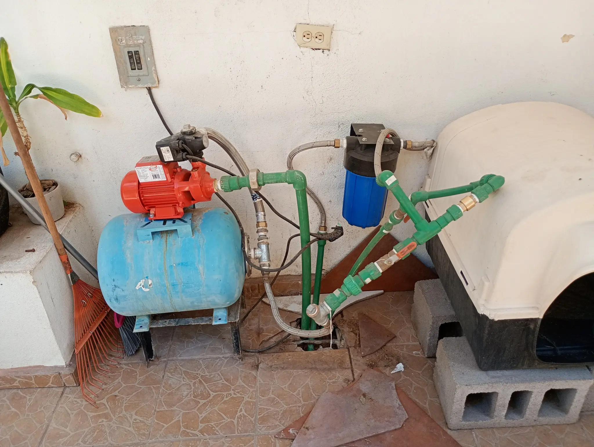 Quiénes somos haciendo mantenimiento en Aguascalientes