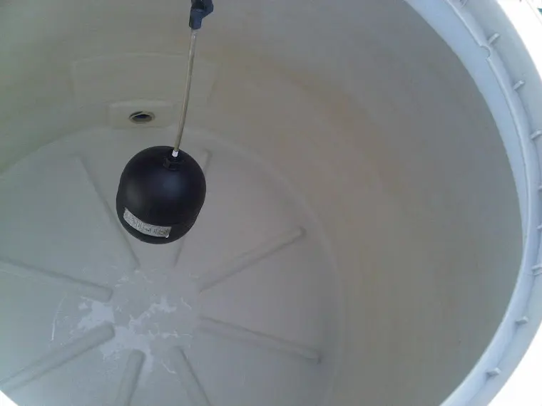 Limpieza profunda de tinacos y cisternas con hidrolavado en Aguascalientes